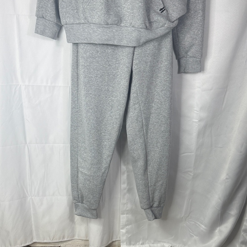 Gray Drawstring Sweatpants - Picture 5 of 12